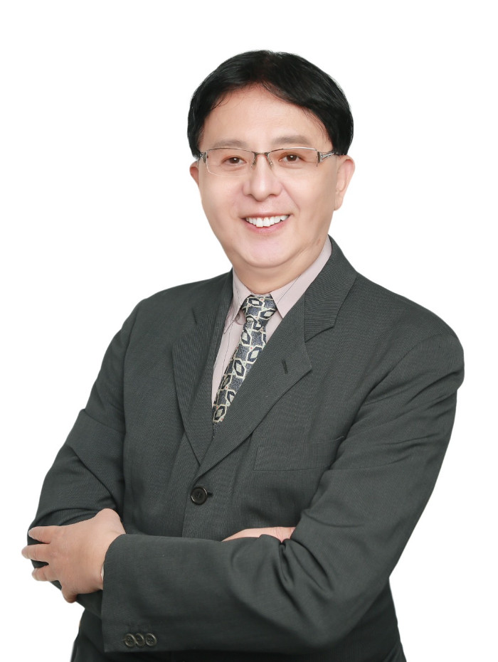 游哲維 地政士