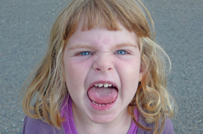 「又在生氣！」孩子發脾氣背後的真實訊號