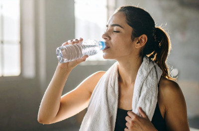 水腫退散！針對過年作息大亂的排水運動建議