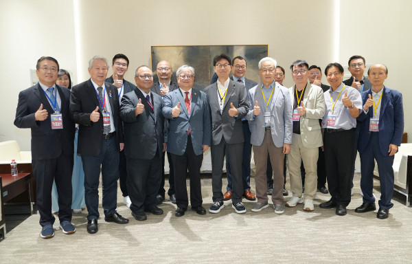 115年7月3日本會與韓國寵物食品協會簽屬MOU